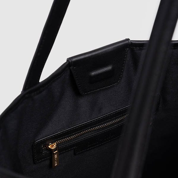 Internal Pockets