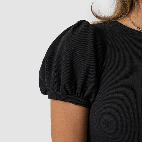 Structured Shoulders