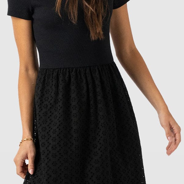 Contrast Fabrics