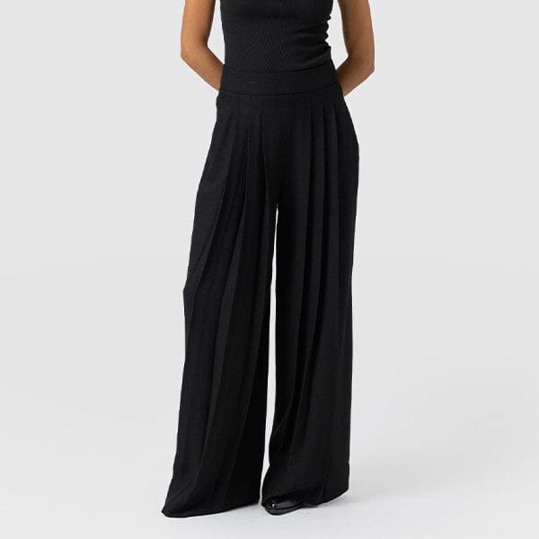 High-Waisted Fit