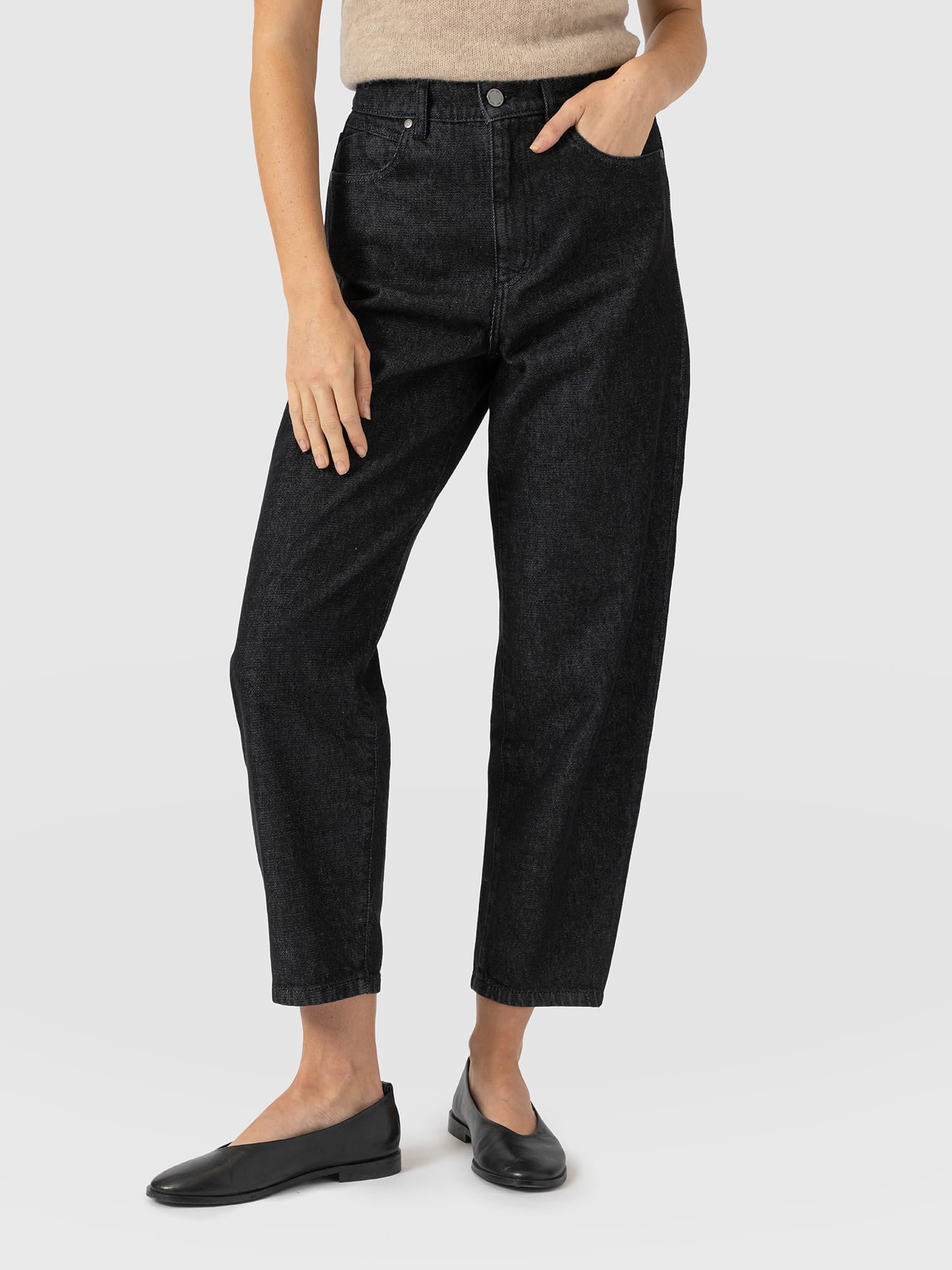 Barrel Leg Jean - Black