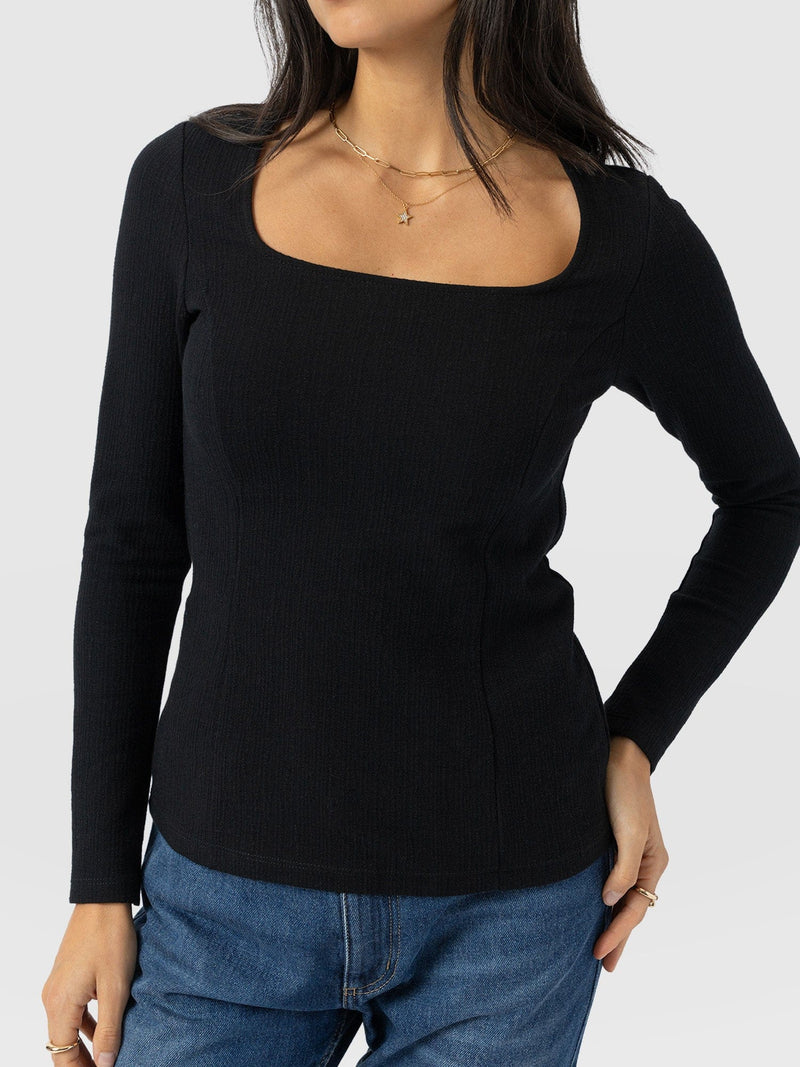 Akia Long Sleeve Tee - Black - Women's T-shirts | Saint + Sofia® USA