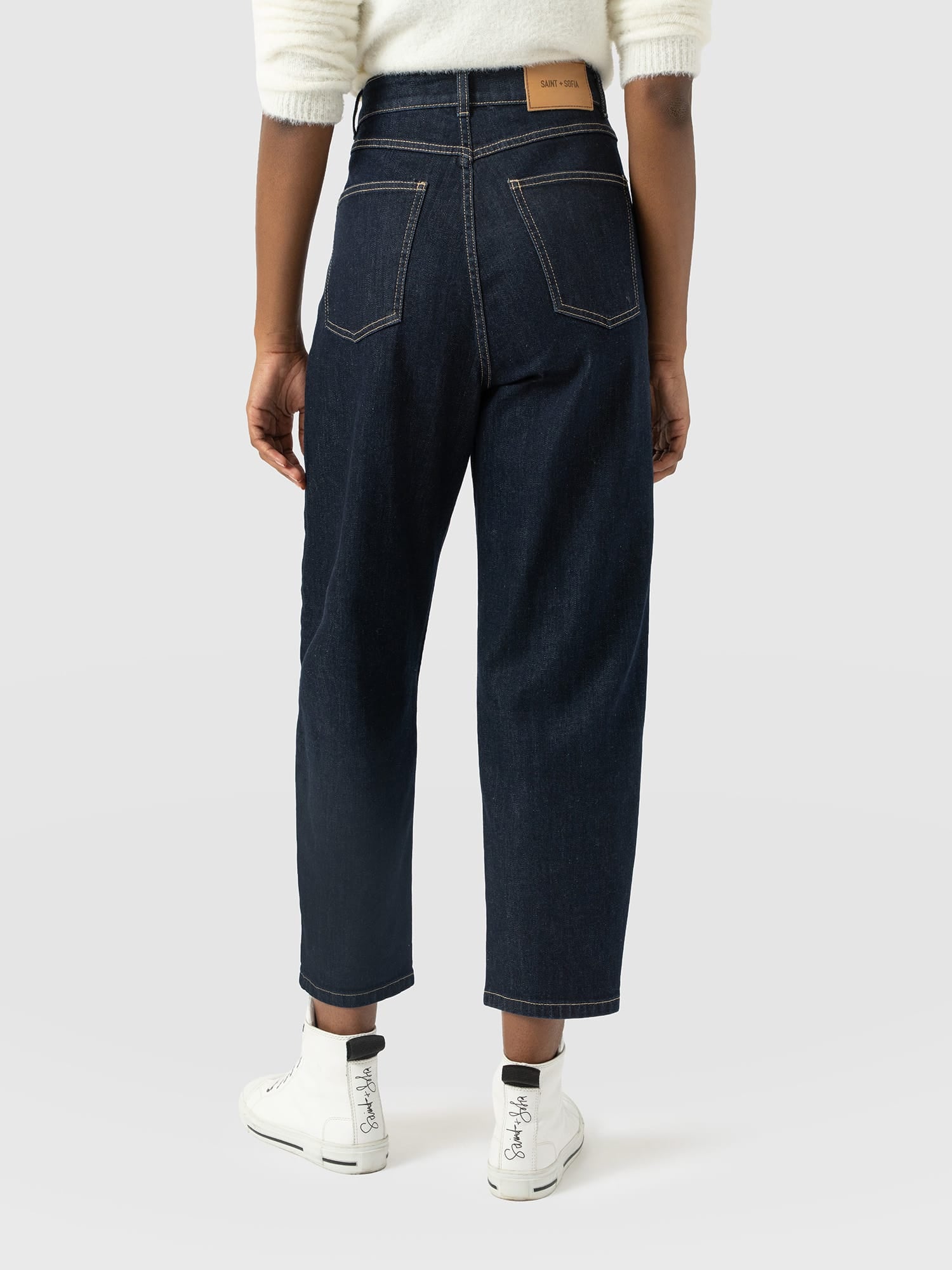 Barrel Leg Jean - Indigo - Women's Jeans | Saint and Sofia® USA