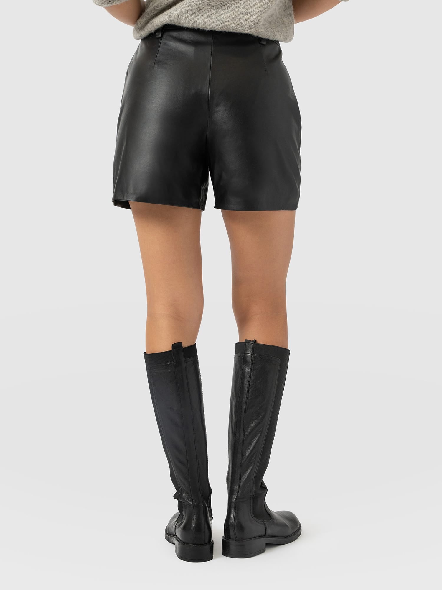 Bonham Leather Short Black - Women's Shorts | Saint and Sofia® USA