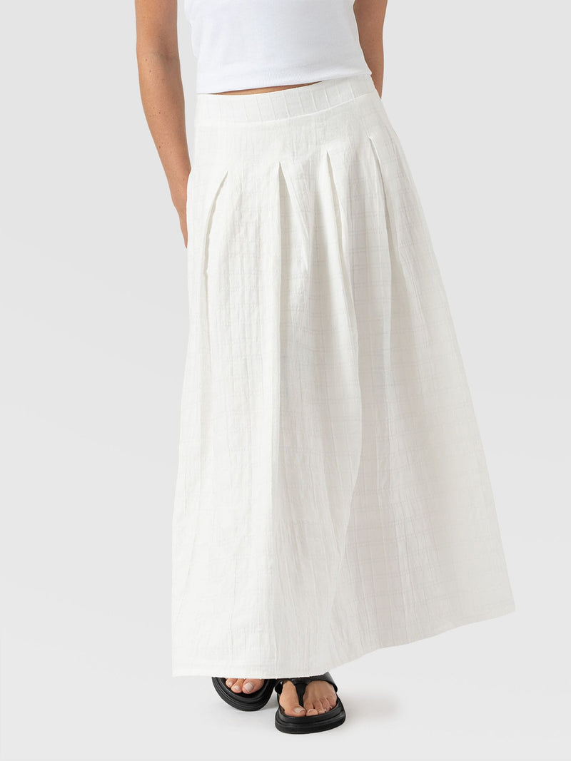 Eliza Pleated Skirt - White Textured - Women's Skirts | Saint + Sofia® USA