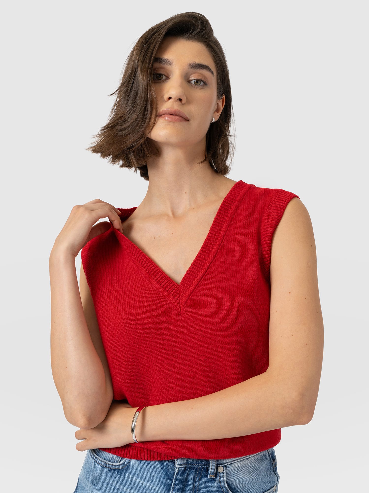 Oxford Cashmere V Neck Sleeveless Knit - Red - Women's Sweaters | Saint and Sofia® USA