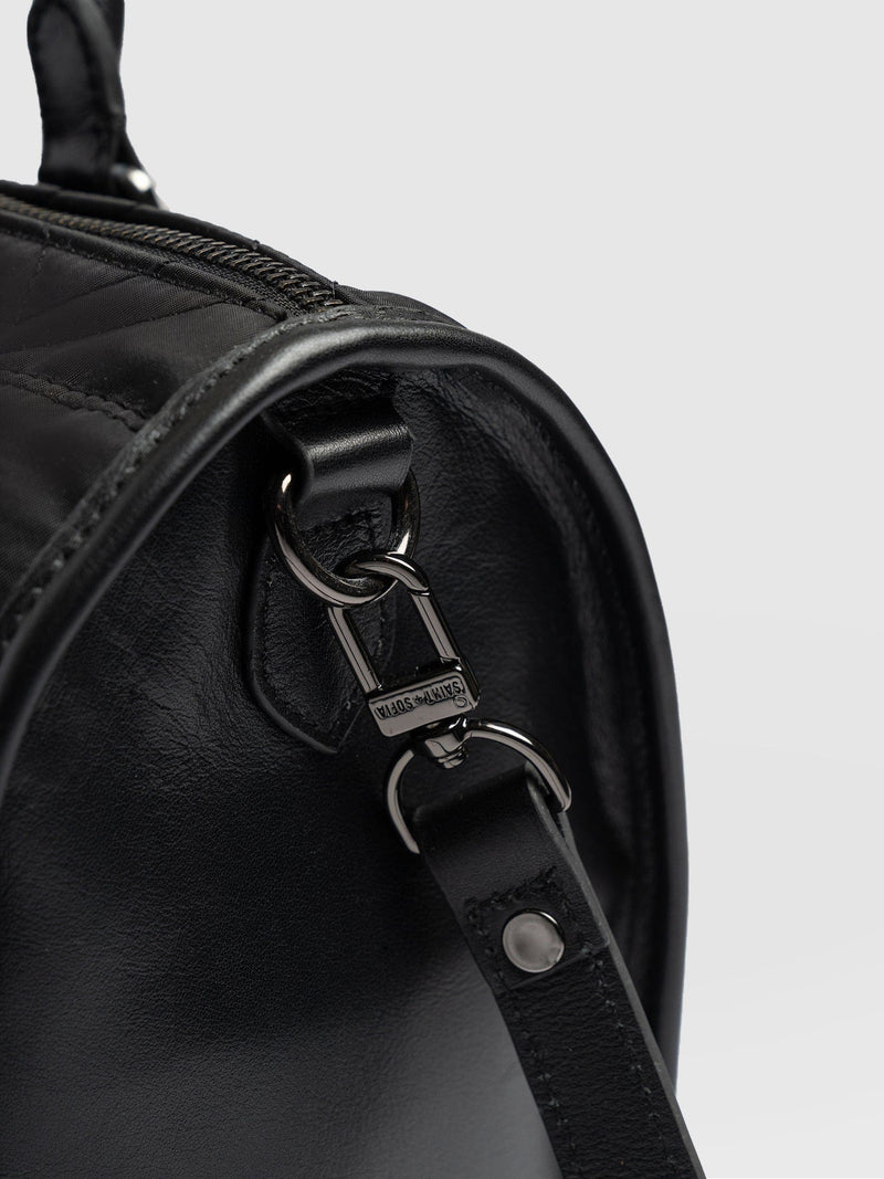 Quilted Maeve Duffle Bag Black - Women's Bags | Saint + Sofia® UK