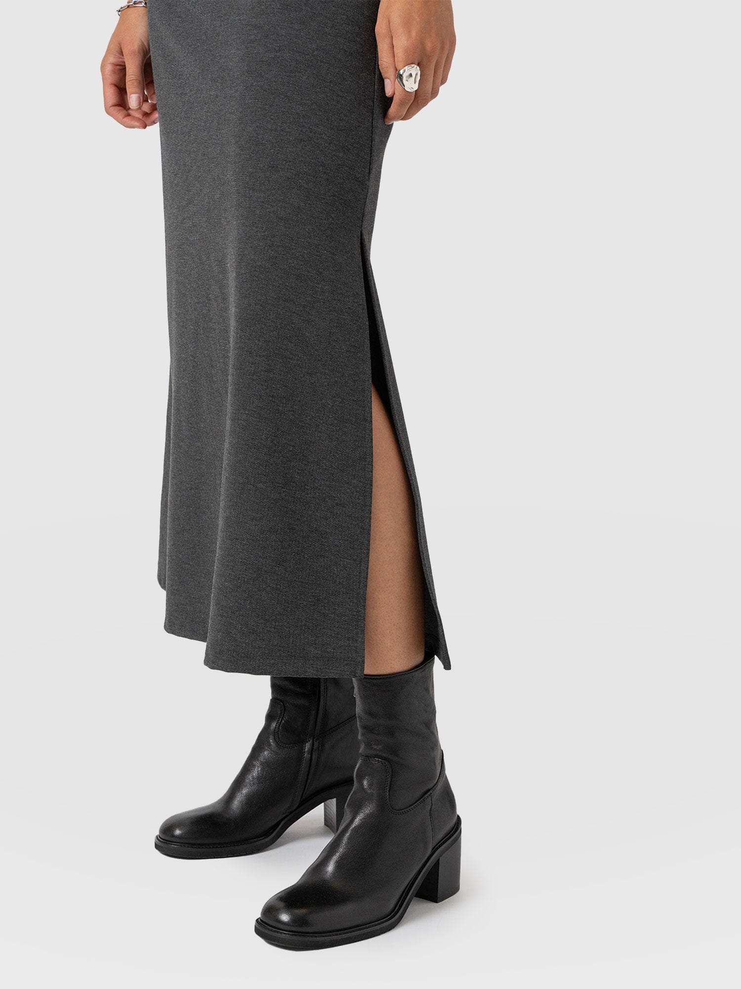 Rowan Dress - Charcoal - Molten - Women's Dresses | Saint + Sofia® USA