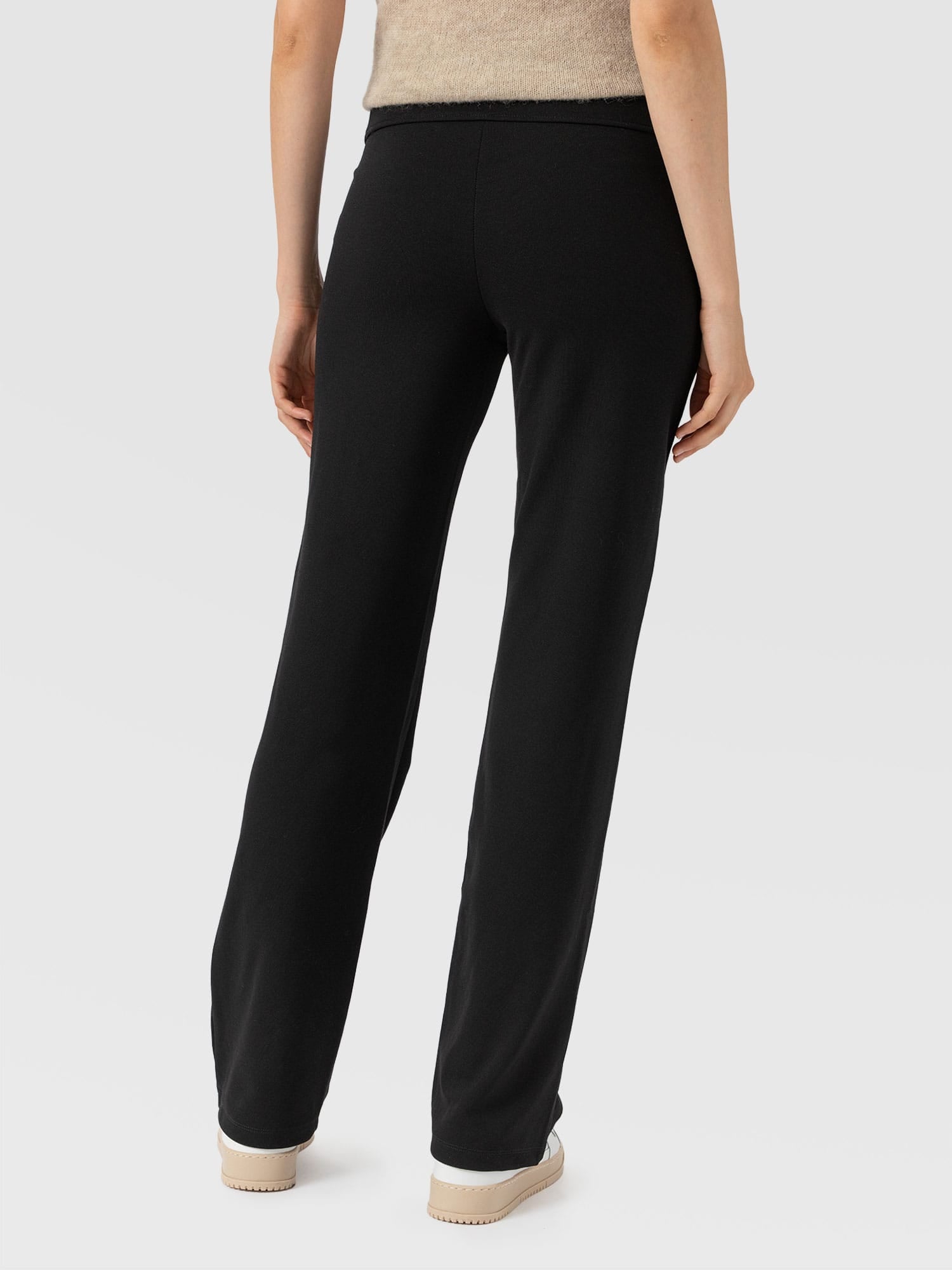 Runway Pant Black - Women's Pants | Saint and Sofia® USA
