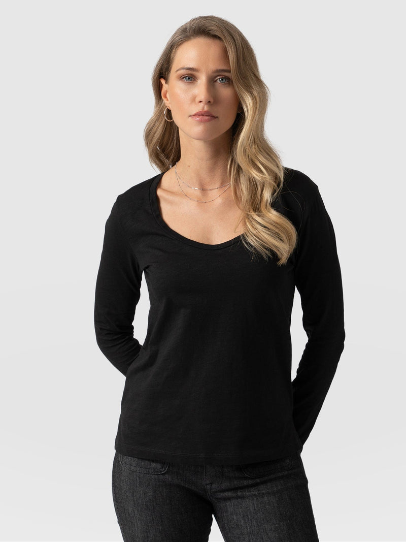 Scoop Neck Long Sleeve Tee Black - Women's Tops | Saint + Sofia® UK