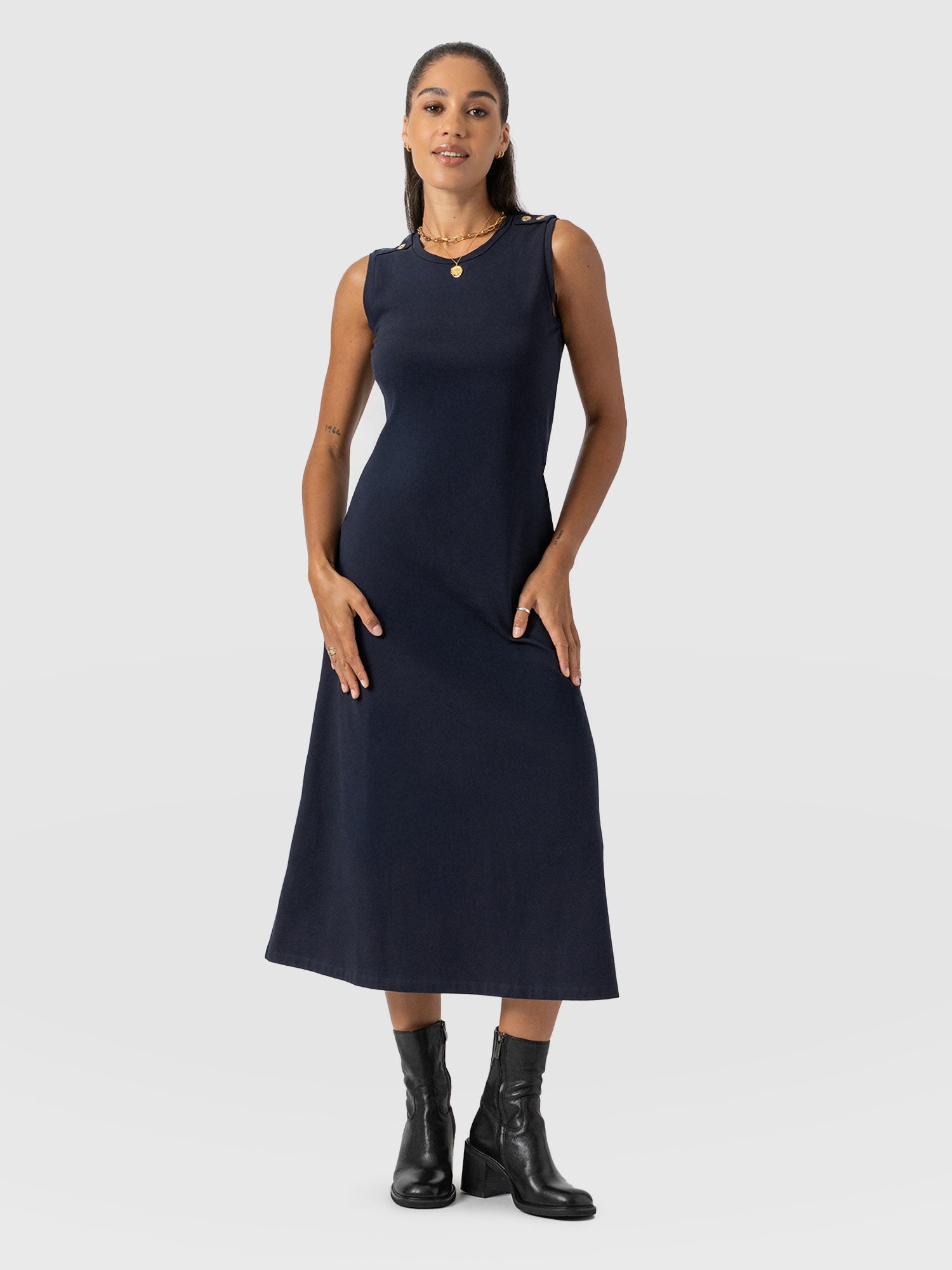 Sleeveless Runway Maxi Dress - Navy - Women's Dresss