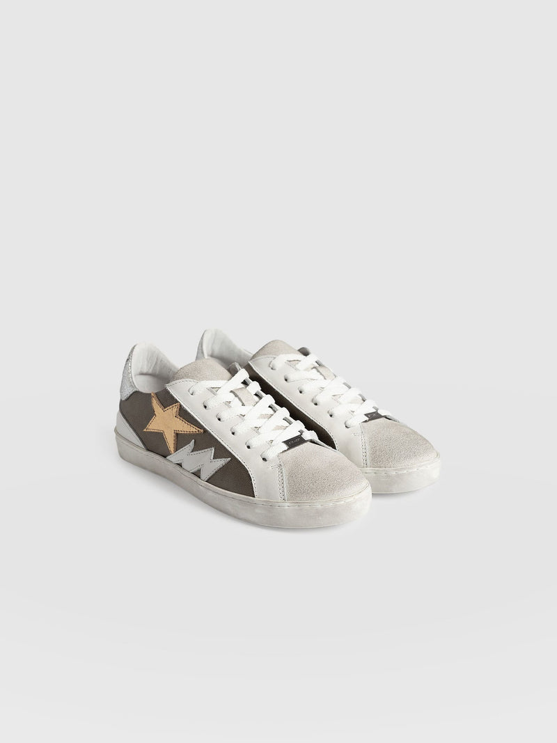 Spitalfields Sneakers Metallic Gold - Women's Sneakers | Saint + Sofia® US