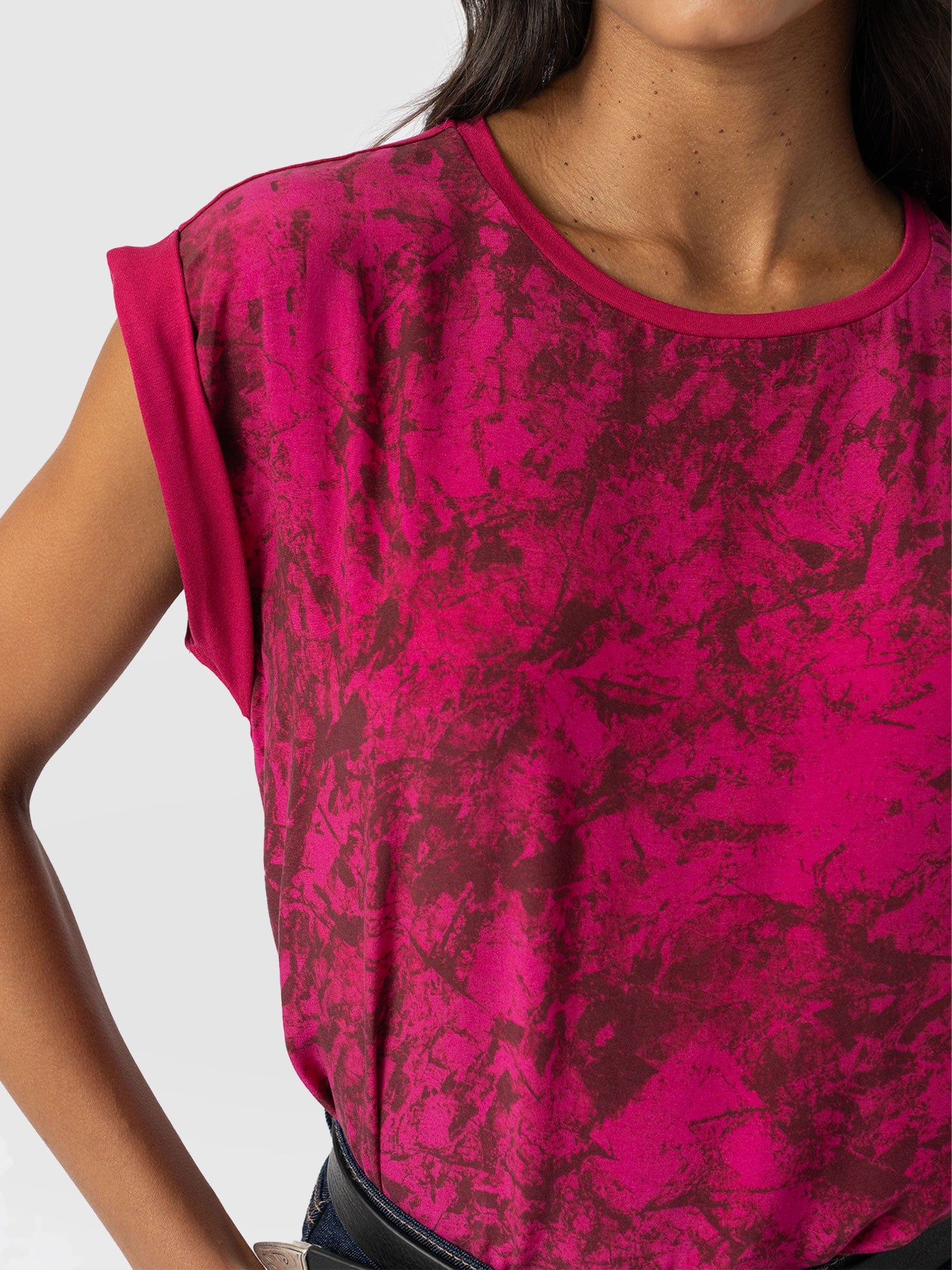 Turn Up Contrast Tee Pink Marble - Women's T-Shirts | Saint + Sofia® US