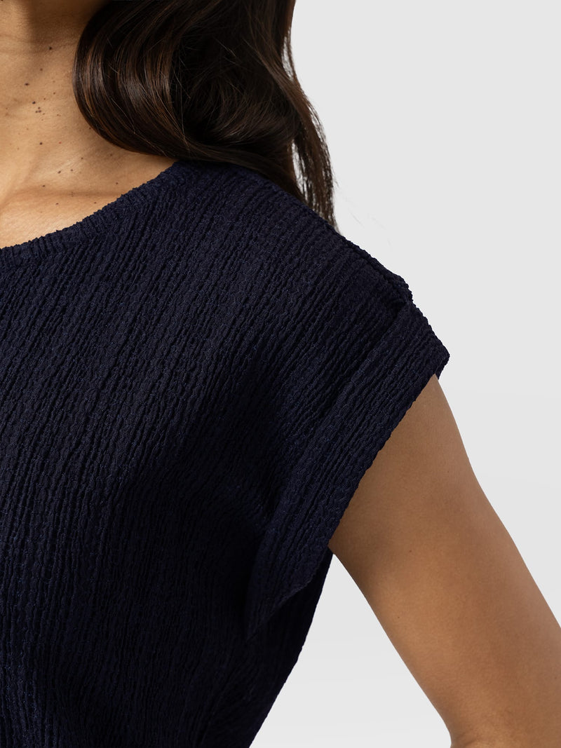 Turn Up Tee - Navy Textured - Women's T-shirts | Saint + Sofia® USA