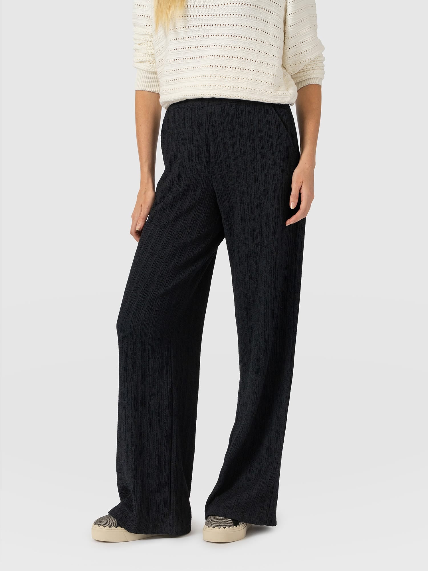 Victory Straight Leg Pant - Black Textured - Women's Pants | Saint and Sofia® USA
