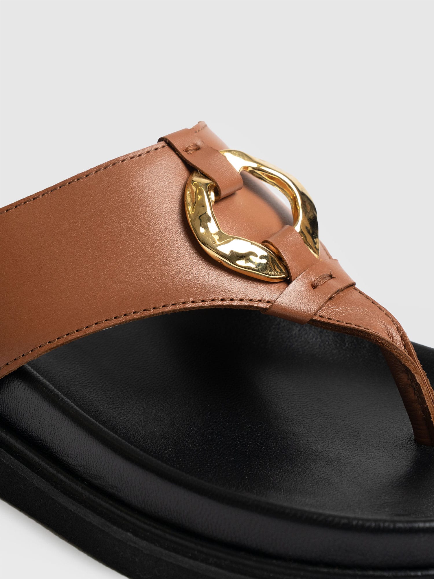 Vivienne Slides - Tan - Women's Shoes | Saint and Sofia® USA