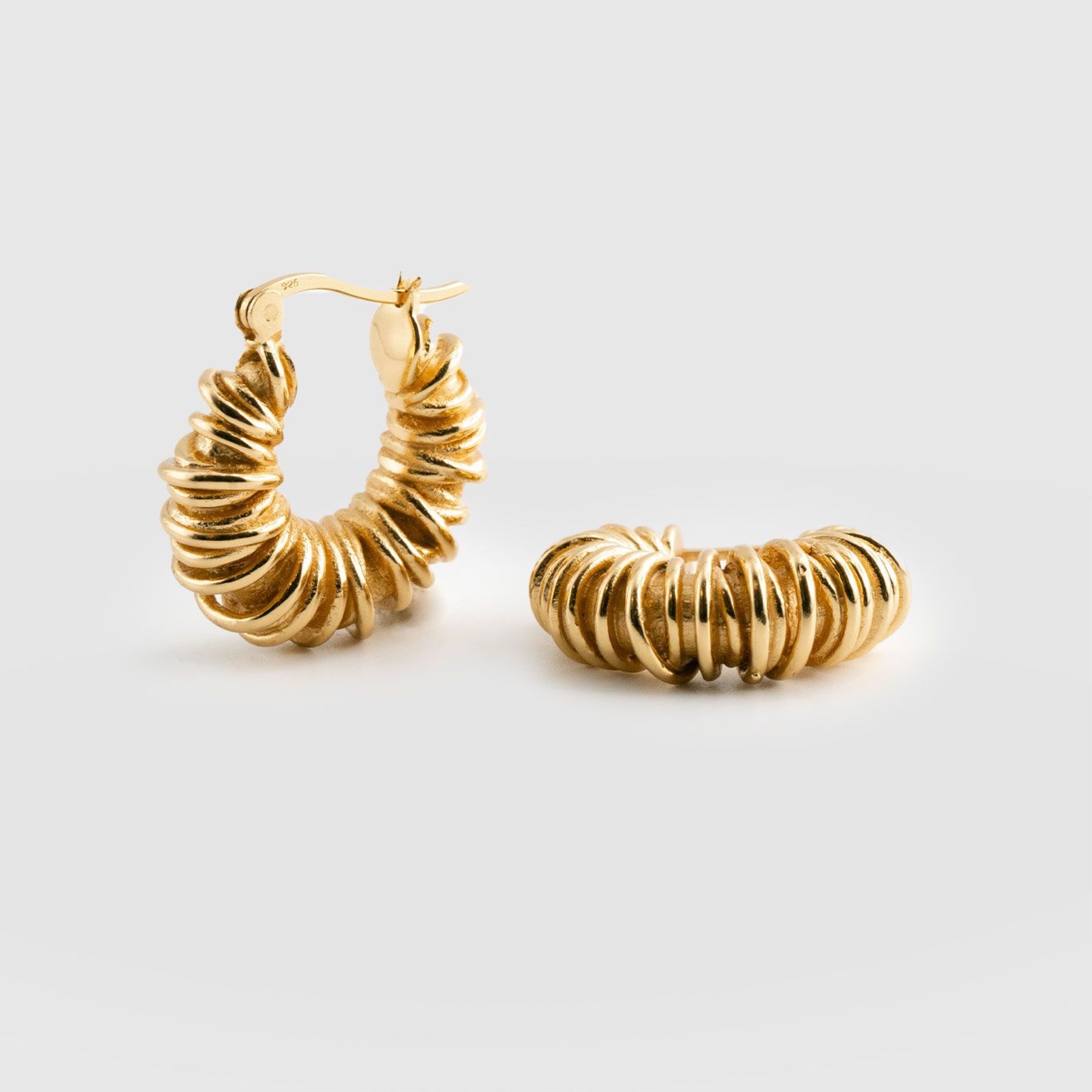 Women's gold jewelry