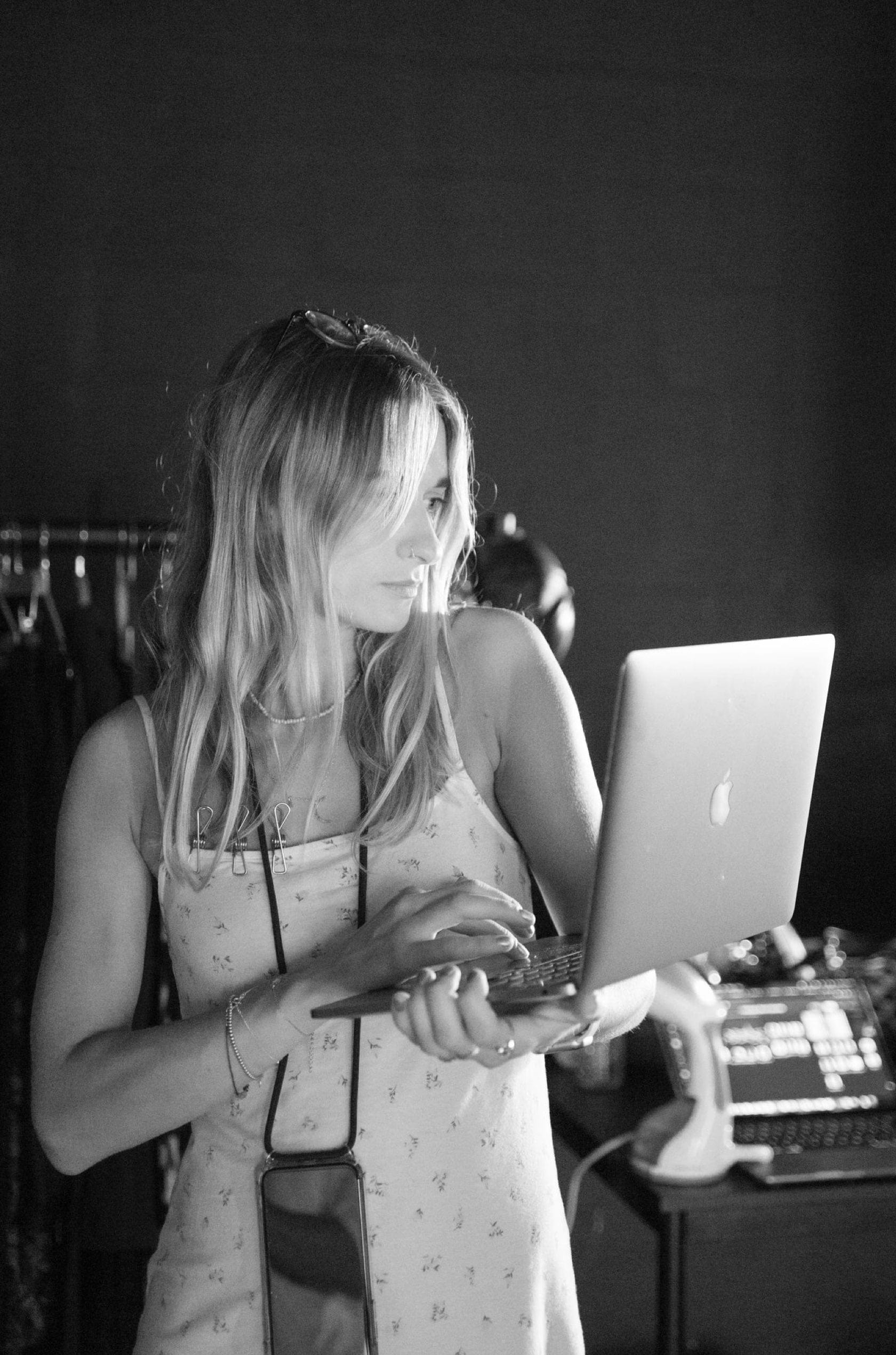 Saint & Sofia - Nexus