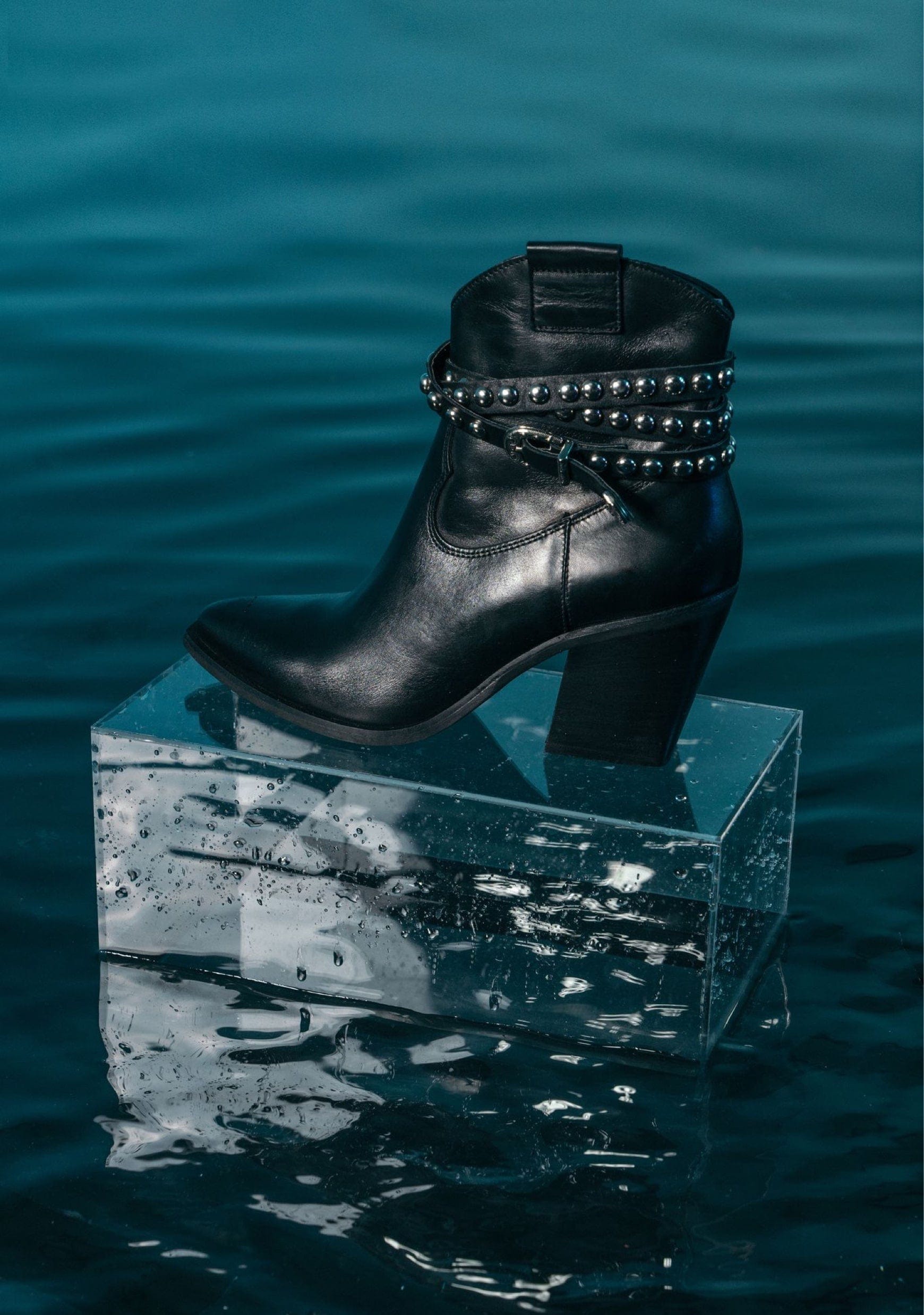 Saint & Sofia - Campaigns - Tidal