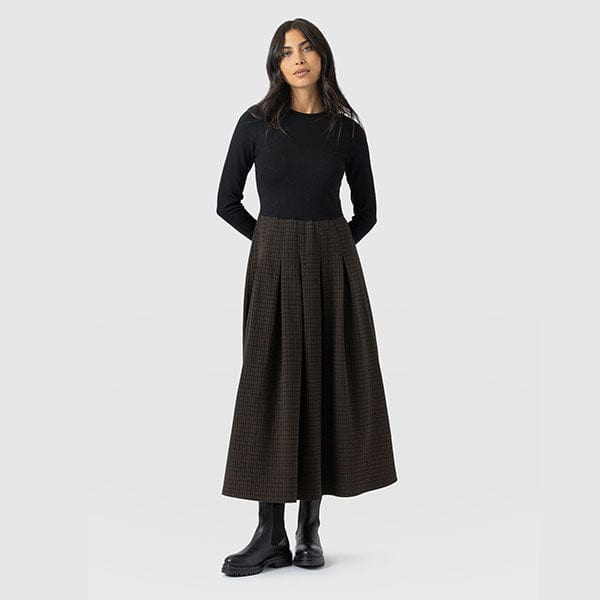 Fit-and-Flare Shape