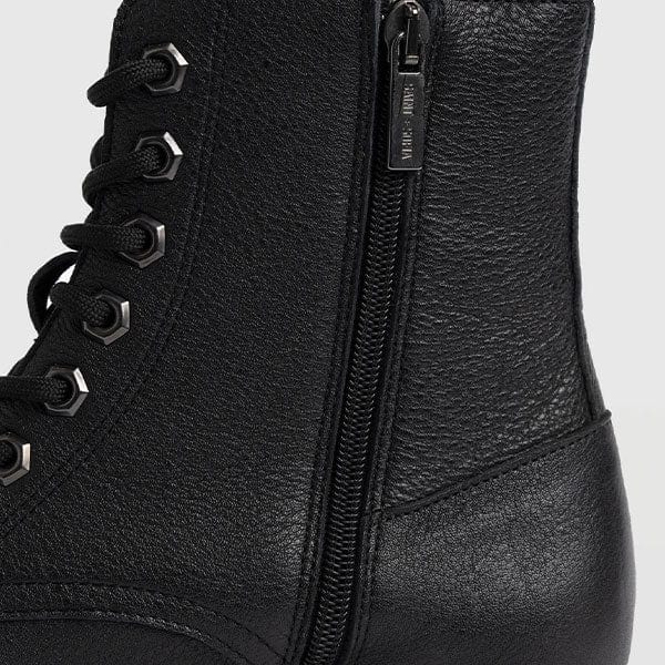 Tumbled Rocky Leather