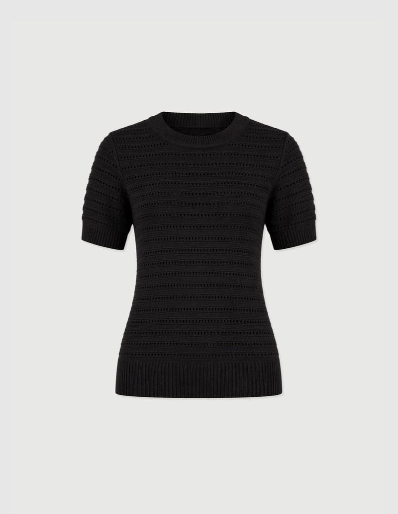 KNITWEAR