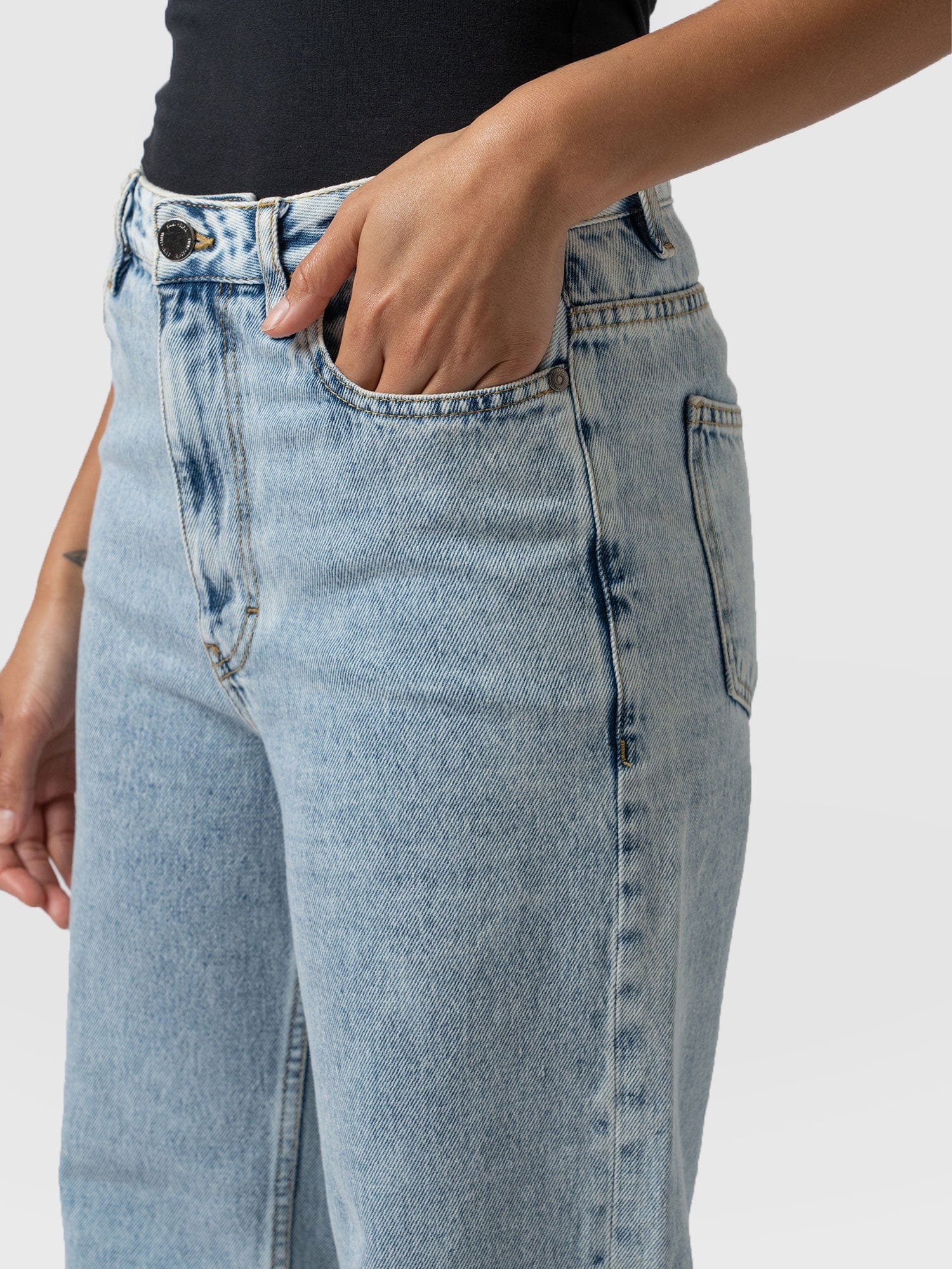 Adjustable Wide Leg Jeans Pale Blue - Women's Jeans | Saint + Sofia® USA
