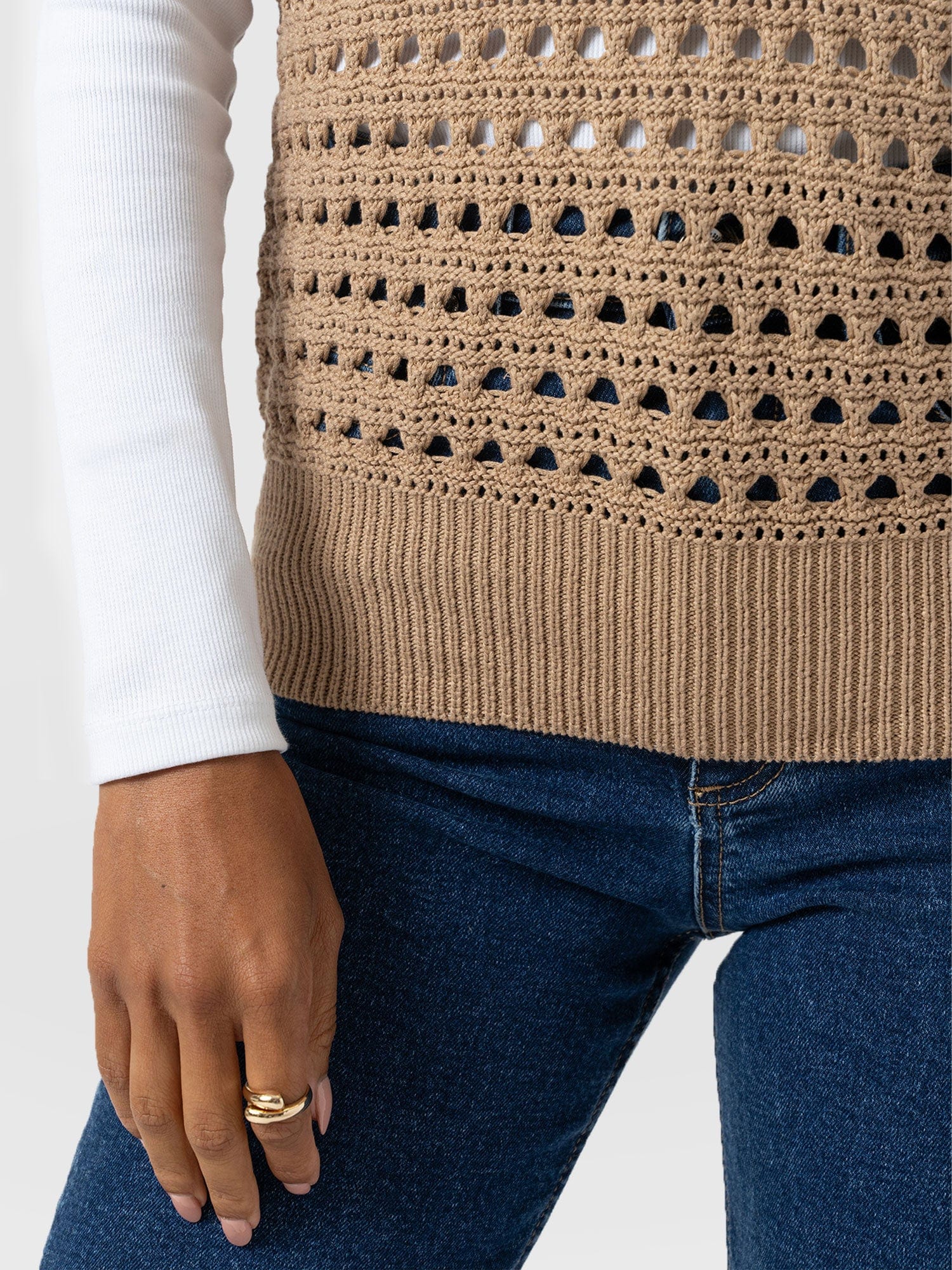 Adler Sleeveless Knit Camel - Women's Vests | Saint + Sofia® US