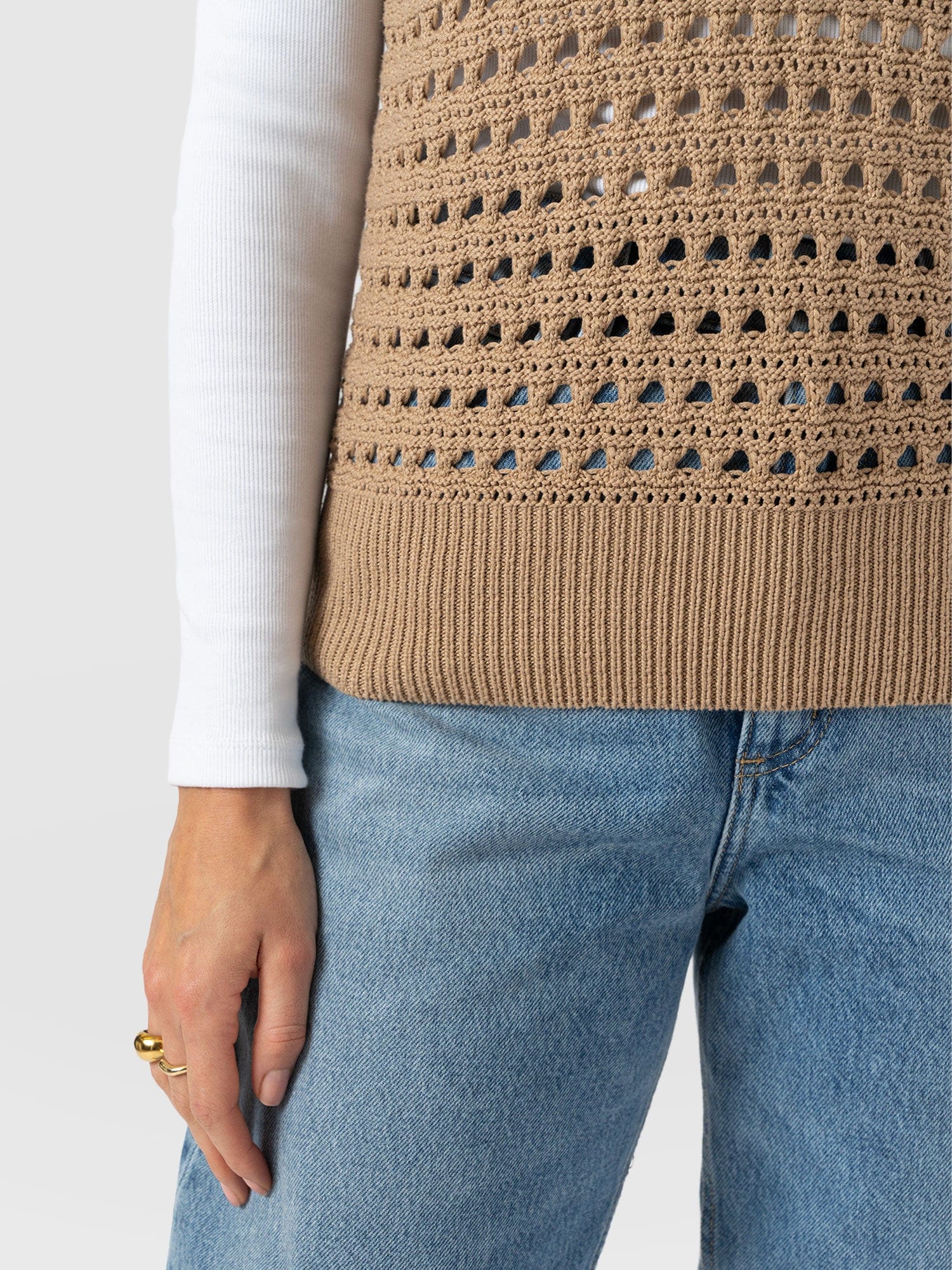 Adler Sleeveless Knit Camel - Women's Vests | Saint + Sofia® US