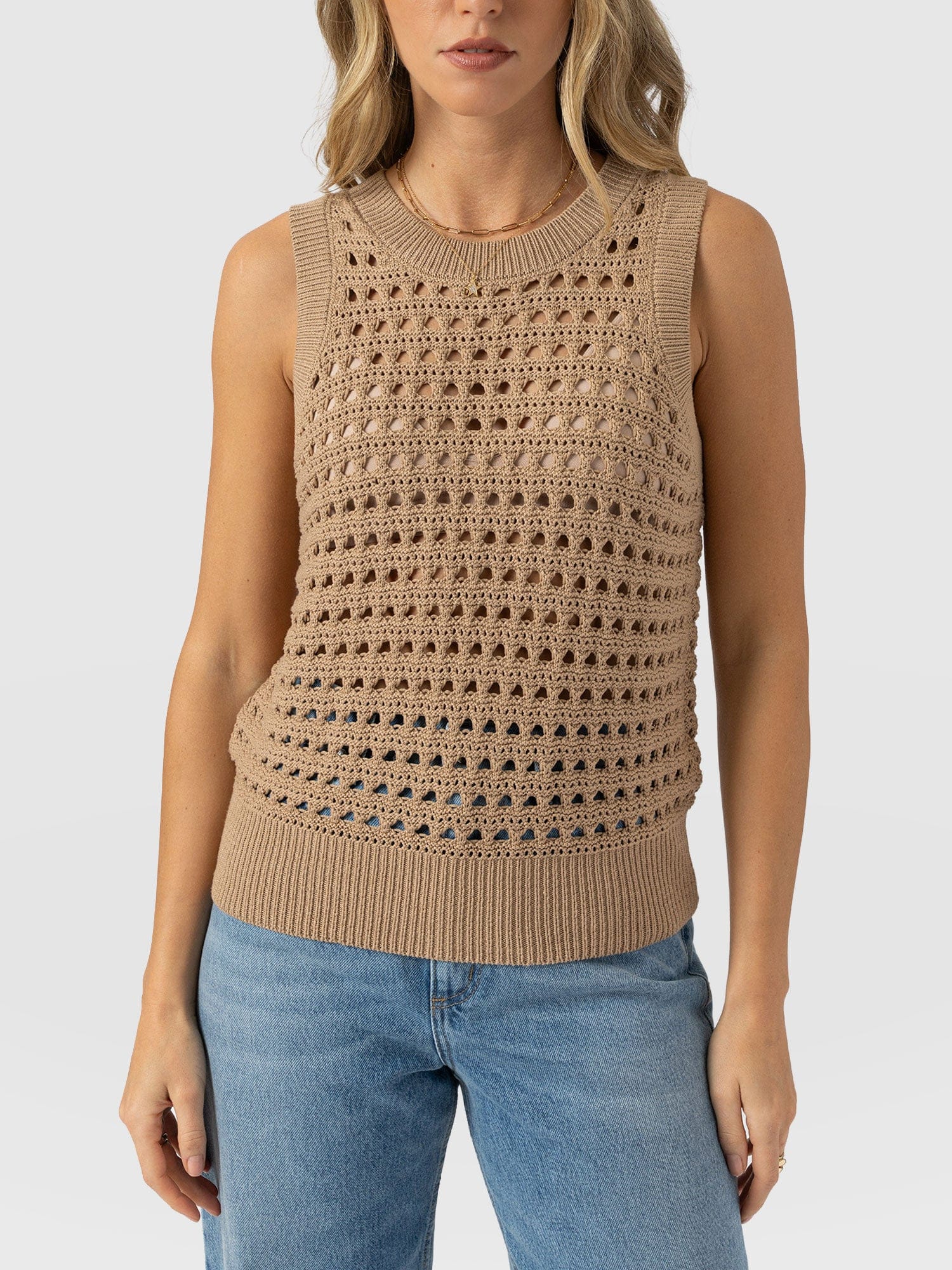 Adler Sleeveless Knit Camel - Women's Vests | Saint + Sofia® US