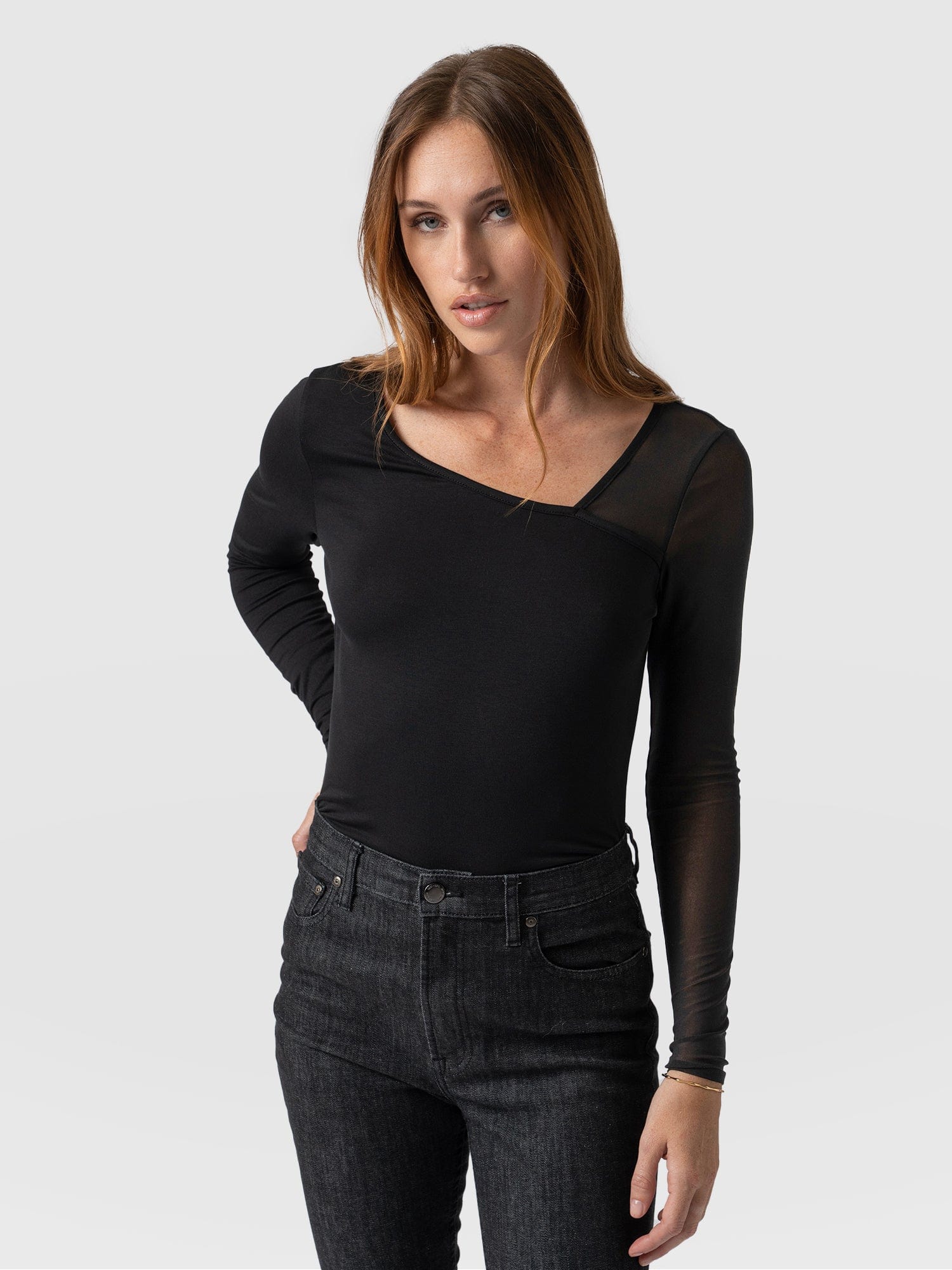 Aimee Cut Out Long Sleeve Tee Black - Women's T-Shirts | Saint + Sofia® USA