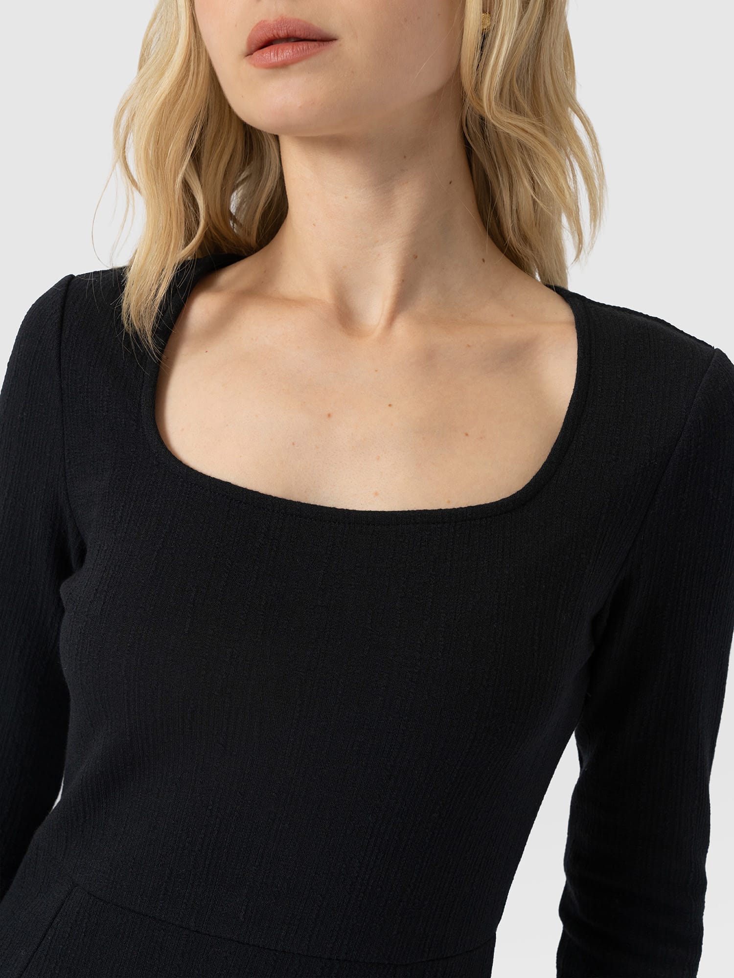Akia Long Sleeve Dress - Black - Women's Dresses | Saint and Sofia® USA