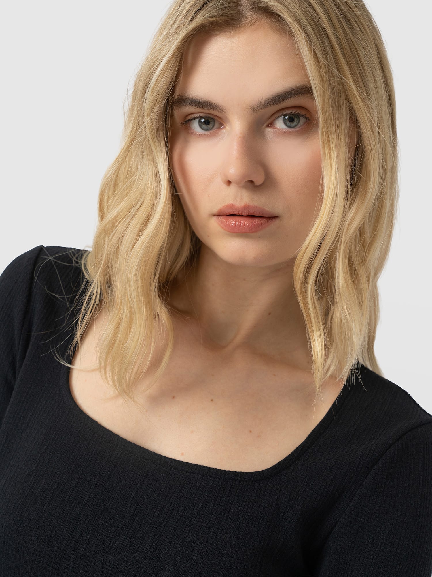 Akia Long Sleeve Dress - Black - Women's Dresses | Saint and Sofia® USA