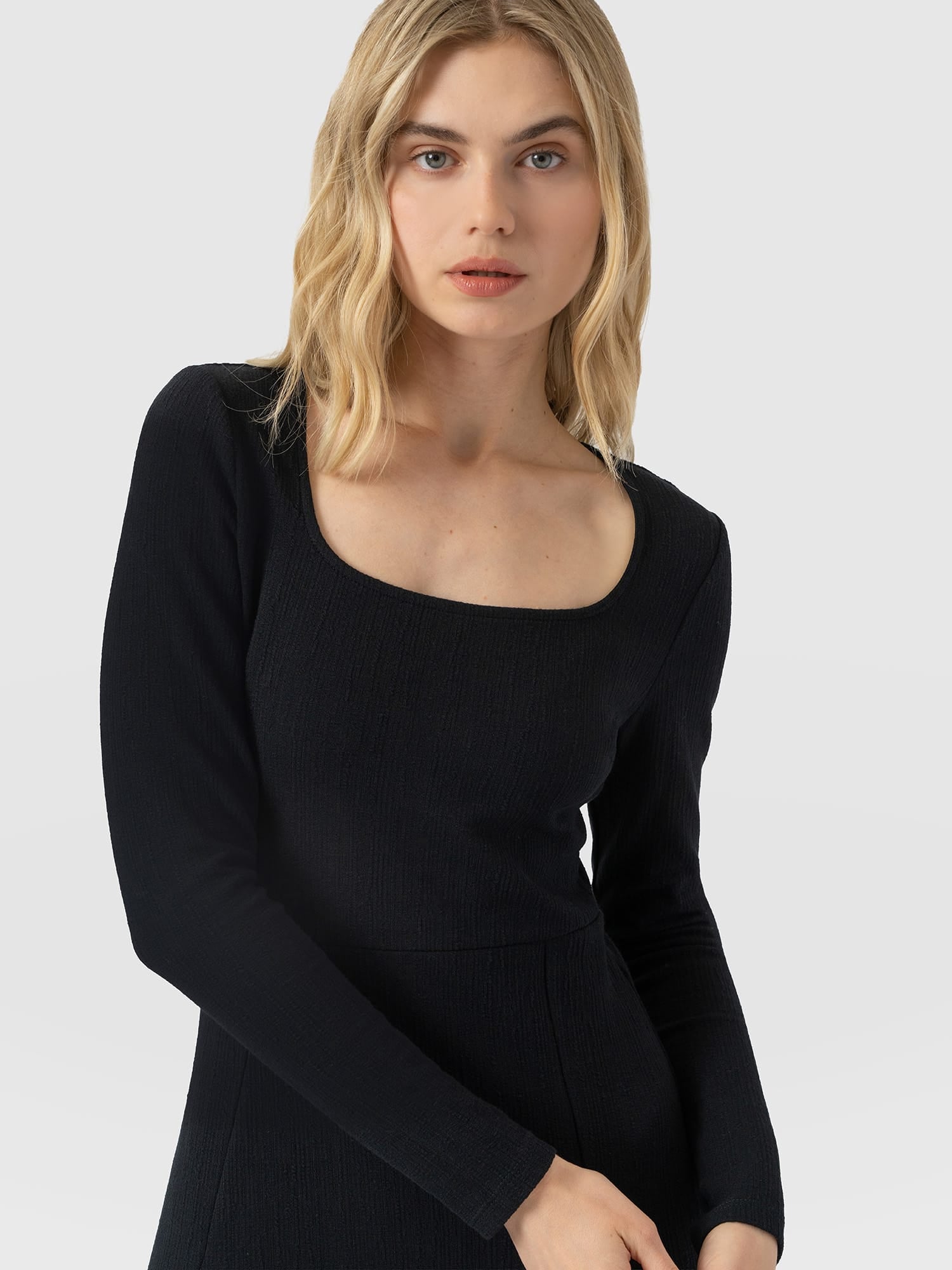 Akia Long Sleeve Dress - Black - Women's Dresses | Saint and Sofia® USA