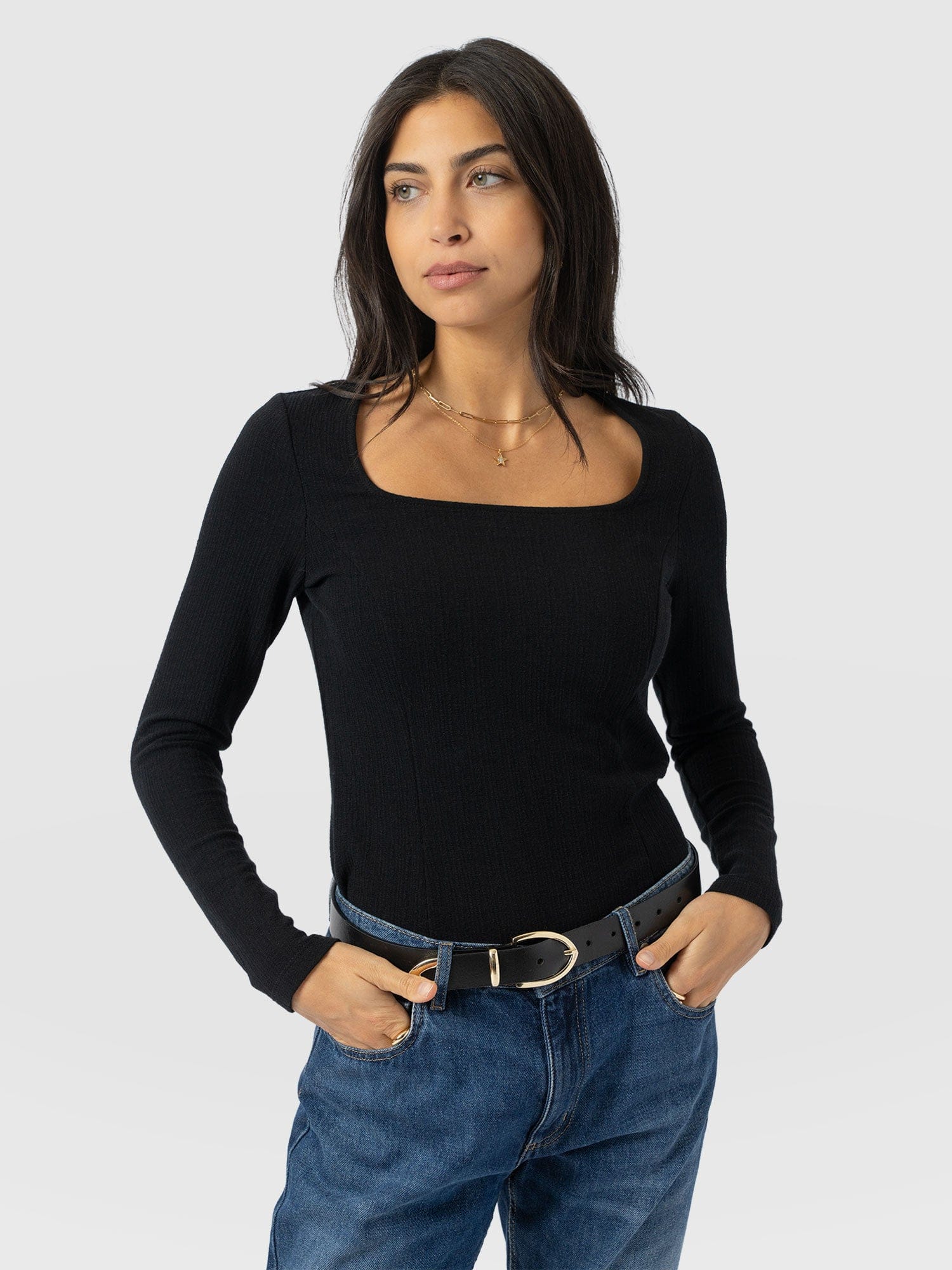 Akia Long Sleeve Tee - Black - Women's T-shirts | Saint + Sofia® USA