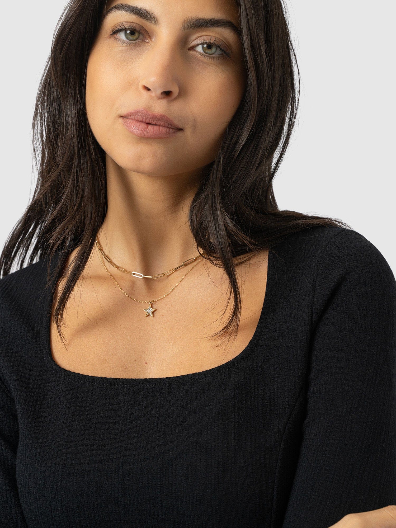 Akia Long Sleeve Tee - Black - Women's T-shirts | Saint + Sofia® USA