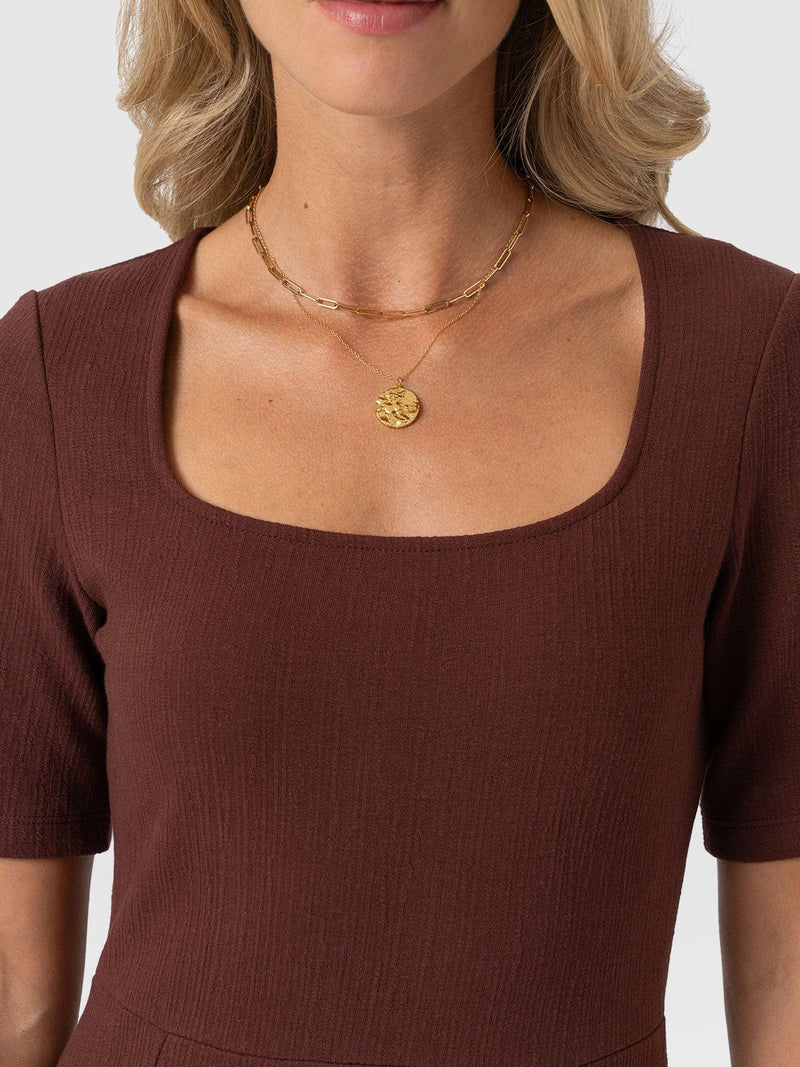 Akia Short Sleeve Dress - Maroon Textured - Women's Dresses | Saint + Sofia® USA