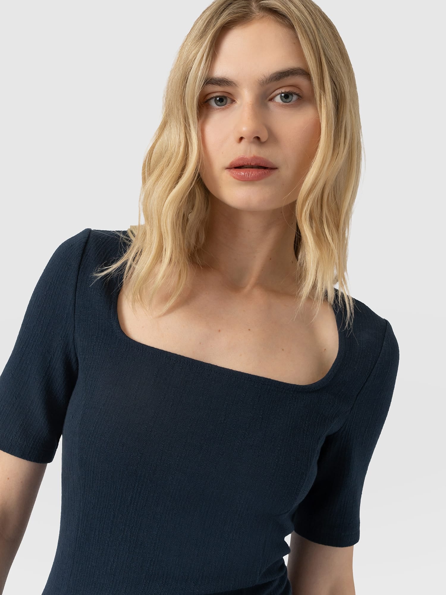 Akia Short Sleeve Tee - Navy Textured - Women's T-shirts | Saint and Sofia® USA