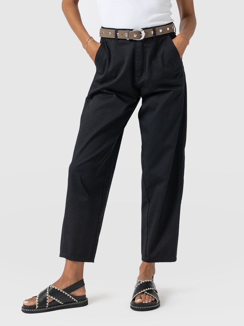 Alma Barrel Leg Chino Black - Women's Pants | Saint + Sofia® US