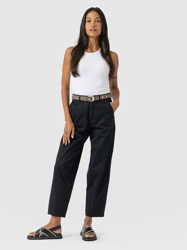 Alma Barrel Leg Chino Black - Women's Pants | Saint + Sofia® US