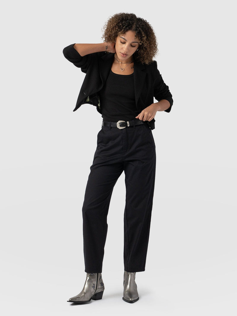 Alma Barrel Leg Chino Black - Women's Pants | Saint + Sofia® US