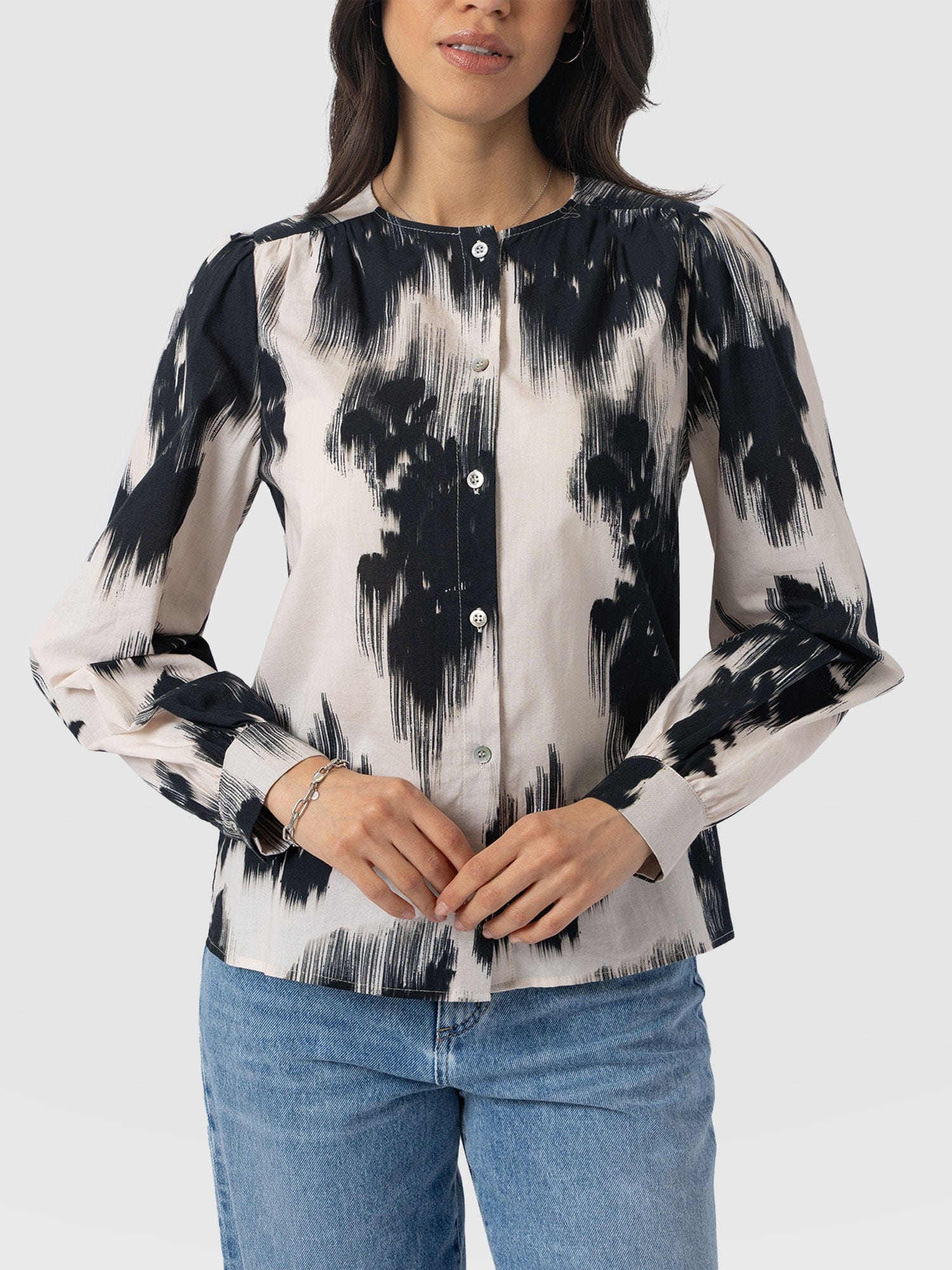 Amelie Blouse - White Fade Floral - Women's Blouses | Saint + Sofia® USA