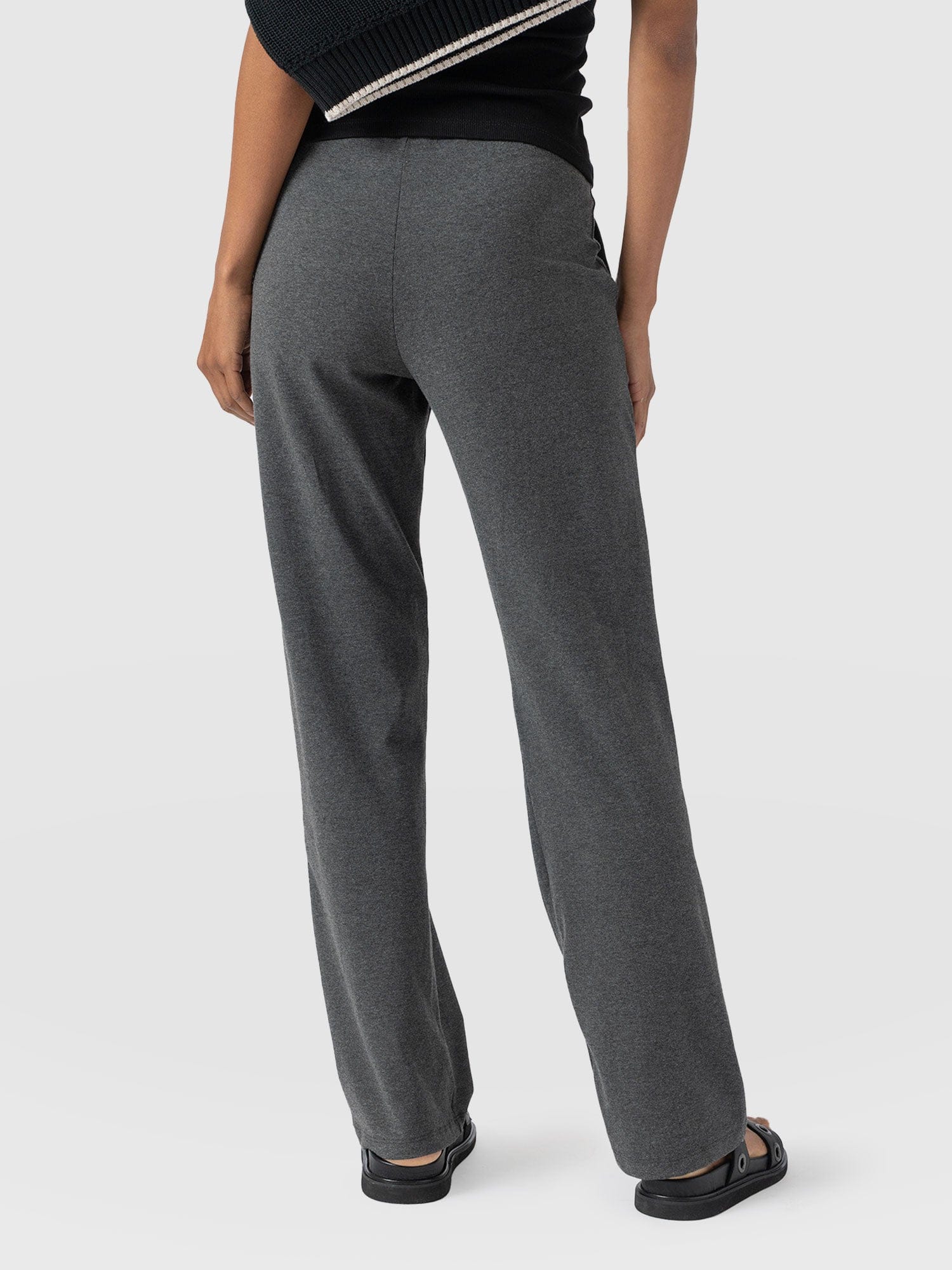 Apartment Pant Charcoal - Women's Pants | Saint and Sofia® USA