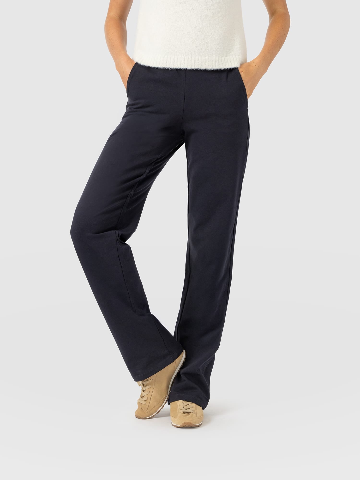 Apartment Pant Navy - Women's Pants | Saint and Sofia® USA