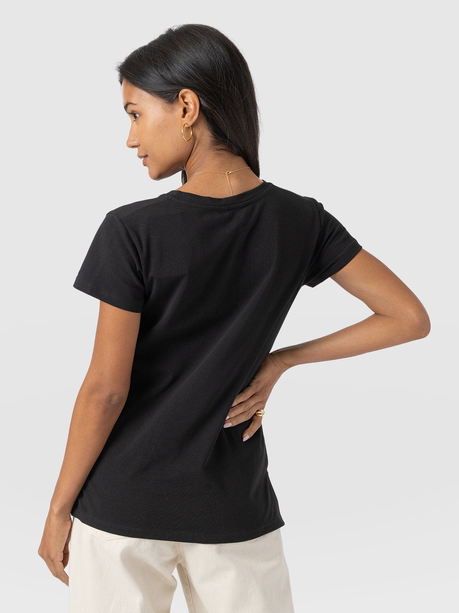 Apartment Tee Black - Women's T-Shirts | Saint + Sofia® USA