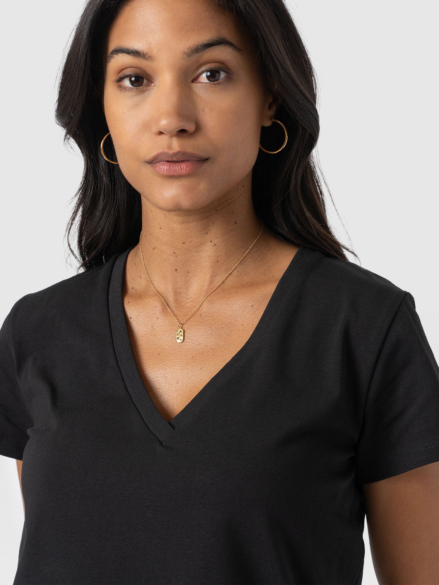 Apartment Tee Black - Women's T-Shirts | Saint + Sofia® USA