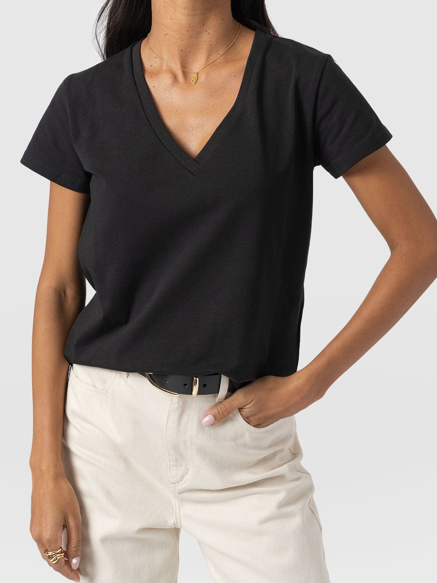 Apartment Tee Black - Women's T-Shirts | Saint + Sofia® USA