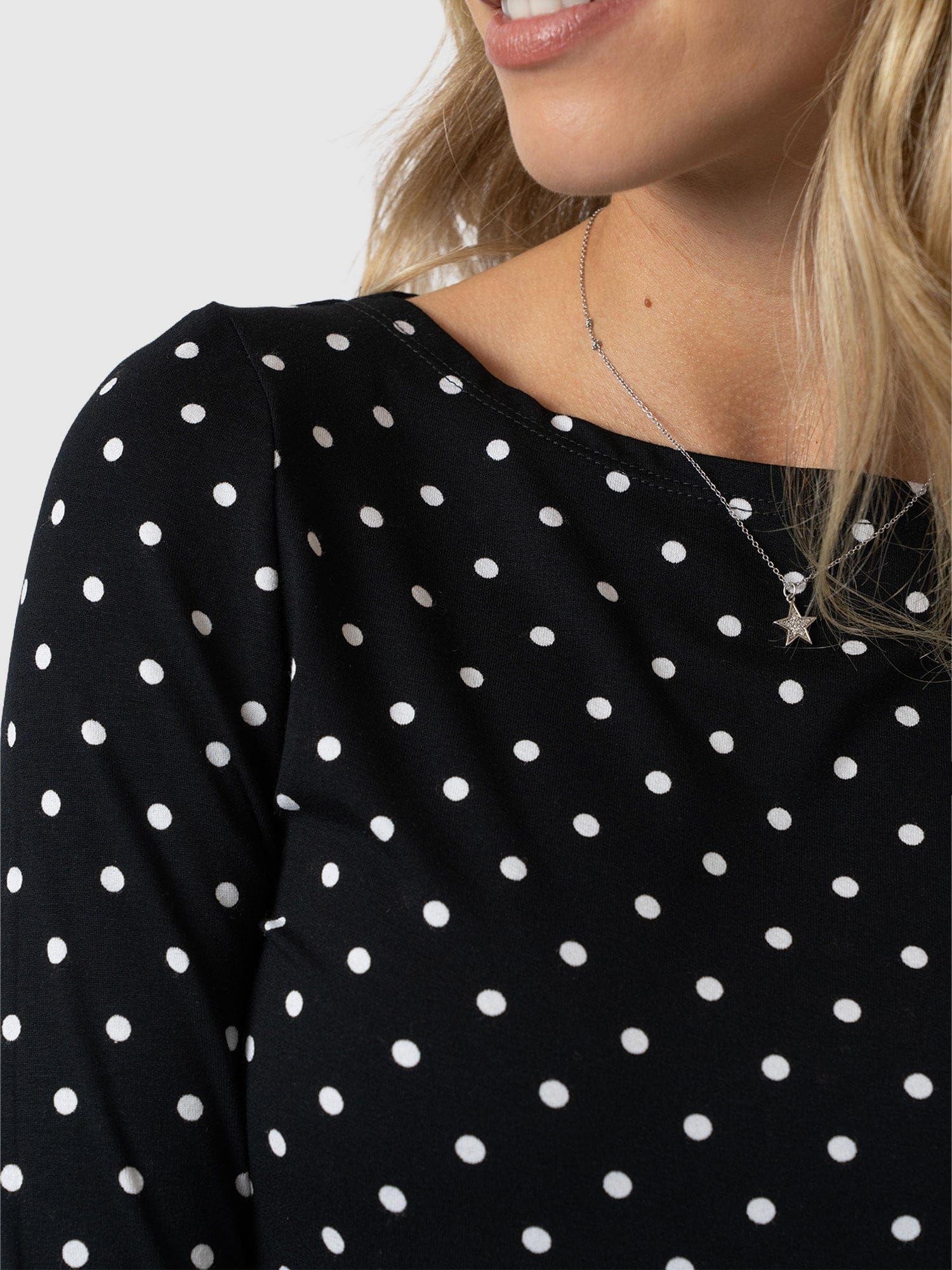 Austen Boat Neck Long Sleeve Tee - Black Polka Dot - Women's T-shirts | Saint + Sofia® USA
