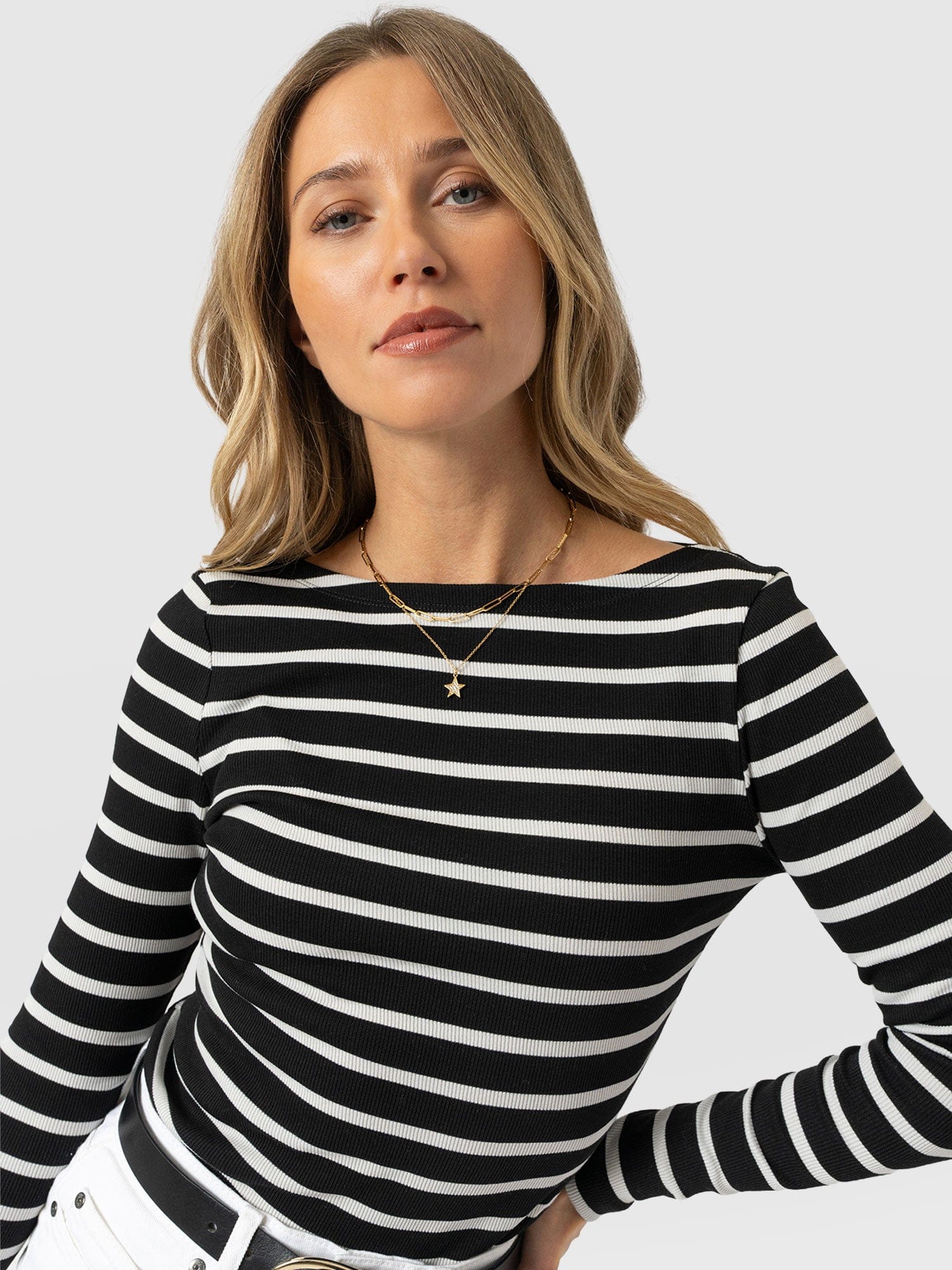 Austen Boat Neck Long Sleeve Tee - Black & White Stripe - Women's T-shirts | Saint + Sofia® USA