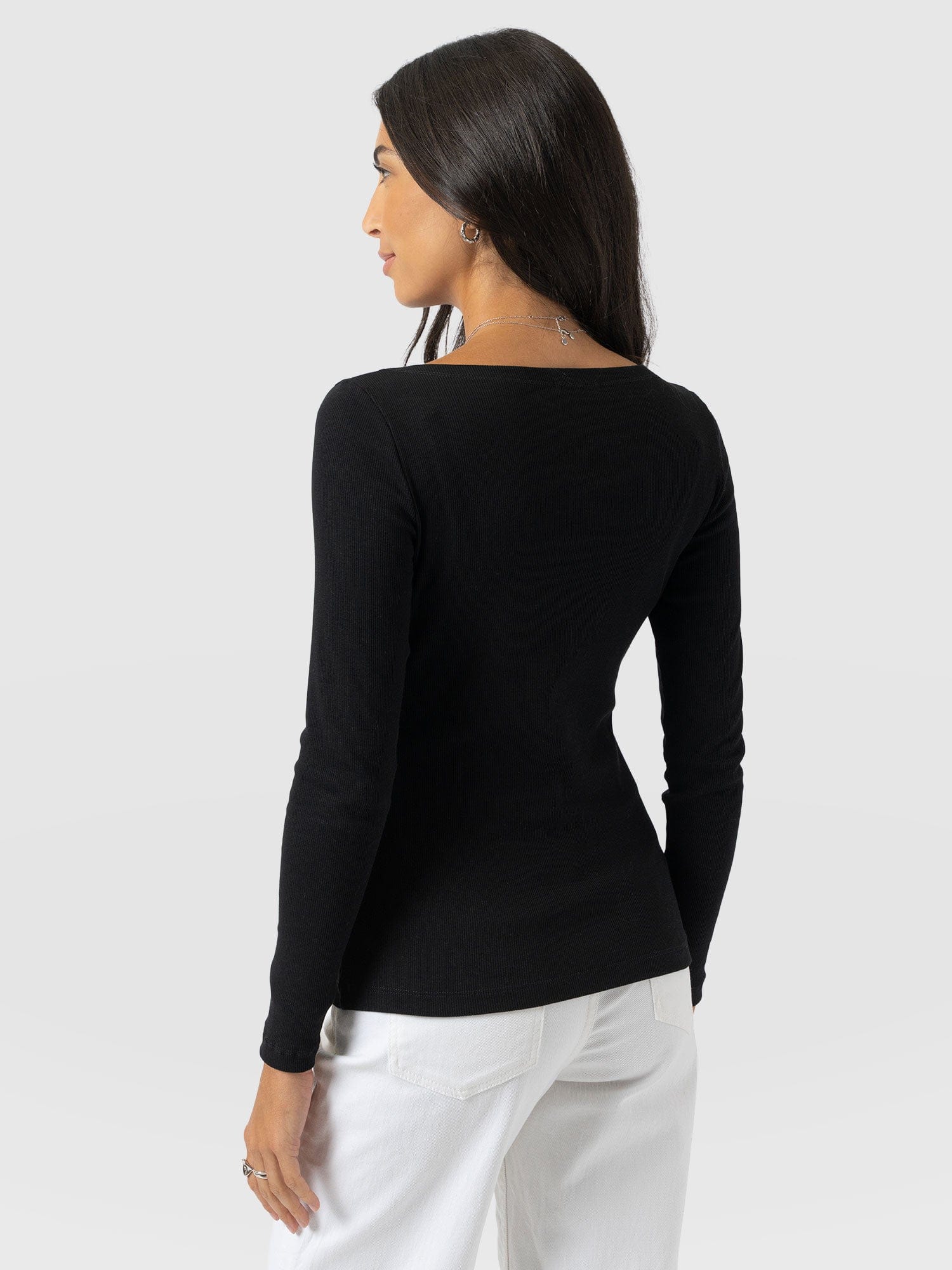 Austen Boat Neck Long Sleeve Tee - Black - Women's T-shirts | Saint + Sofia® USA